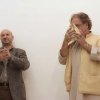 Enrico Mascelloni e Julien Blaine durante la sua performance - Clicca per ingrandire